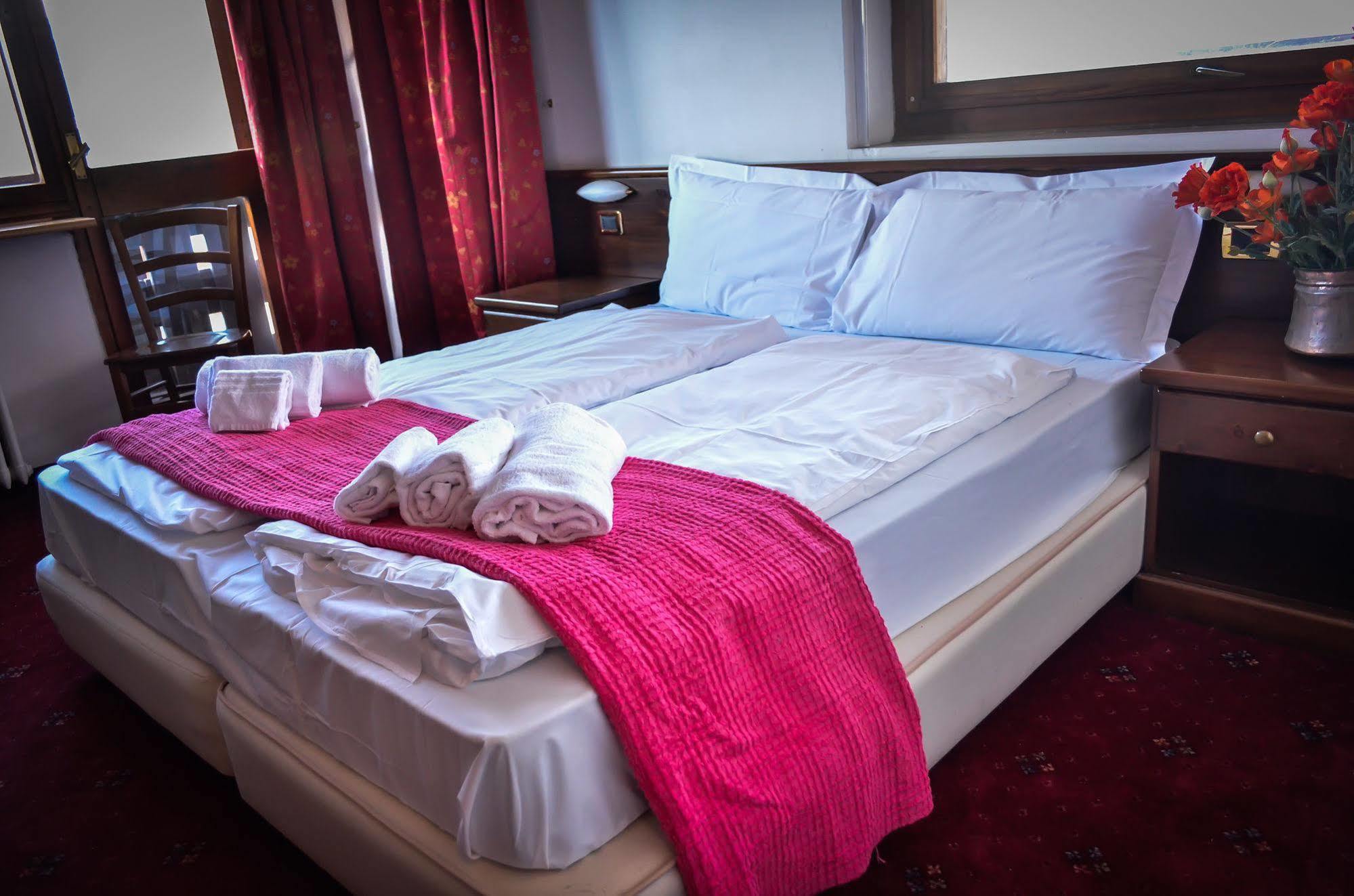 Hotel La Terrazza Oulx Εξωτερικό φωτογραφία